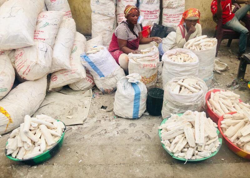 Kongo-Central : hausse de prix d’un sac de manioc à travers les marchés municipaux de Matadi.