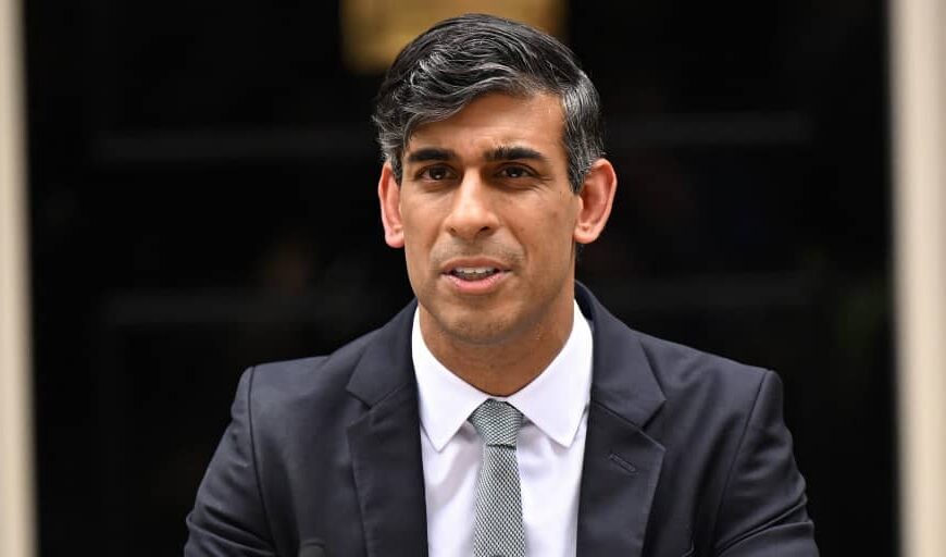 Rishi Sunak, Premier Ministre du Royaume-Uni, présente ses excuses et démissionne.