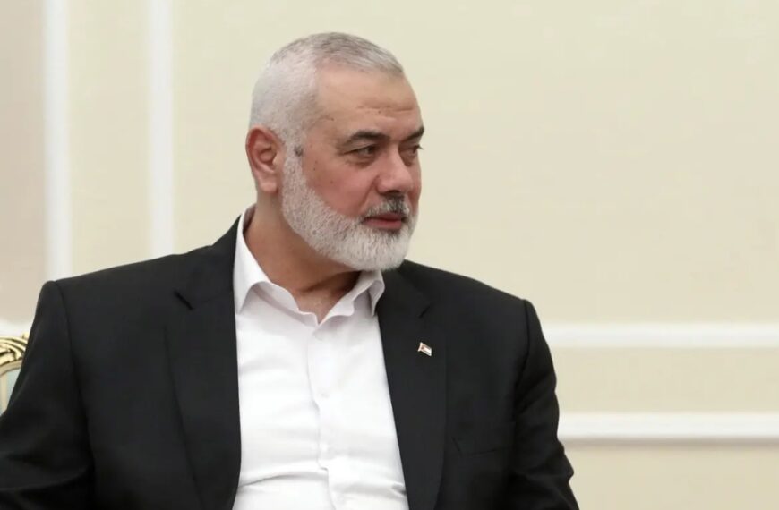 Mort d’Ismaïl Haniyeh : Réactions internationales et promesse de vengeance de l’Iran.